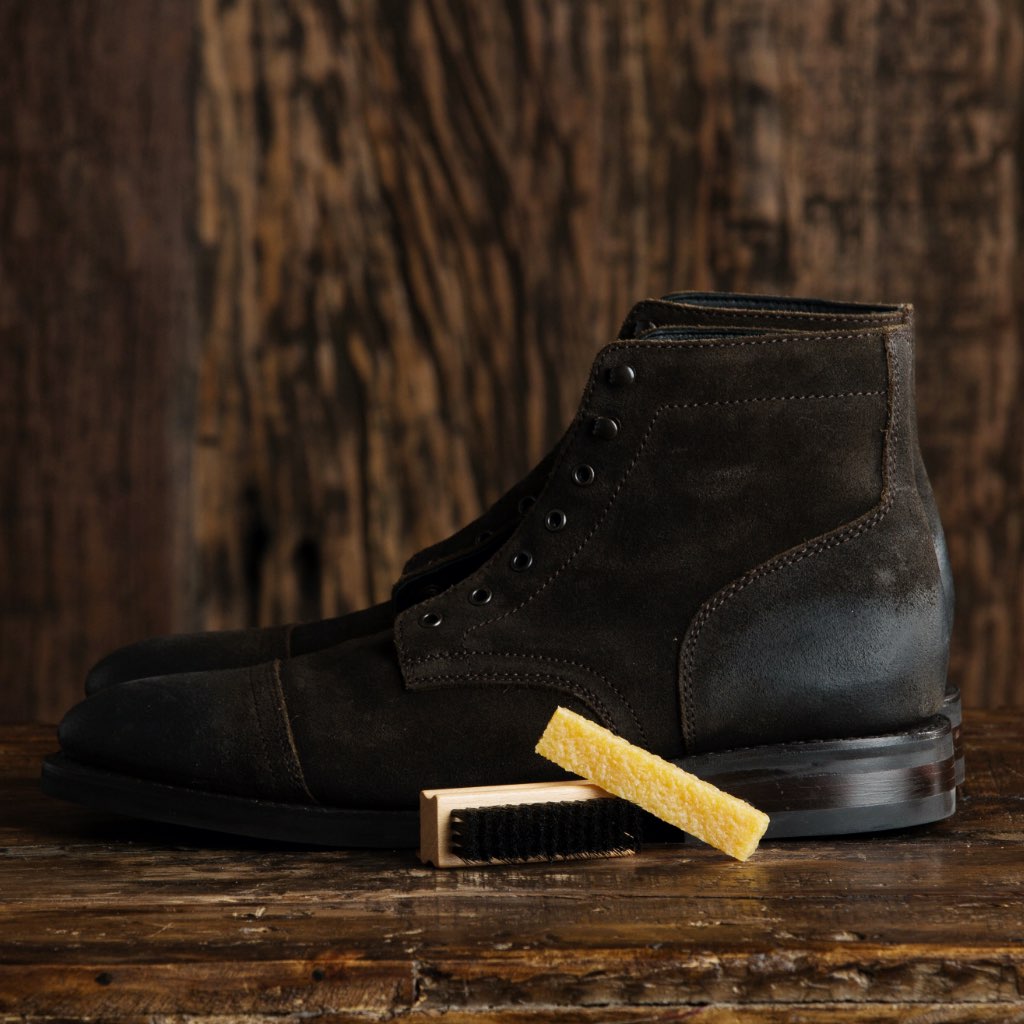 Cobbler's Choice Suede Brush & Eraser - Image 3