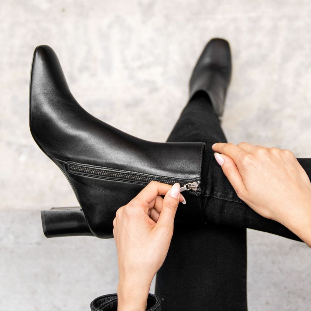 High Standard | Black - Image 8